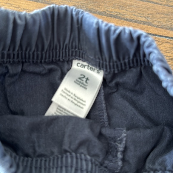 Great bundle of boys 2T Old Navy, Levi, & champion brand bottoms with 2 shirts - Picture 12 of 13